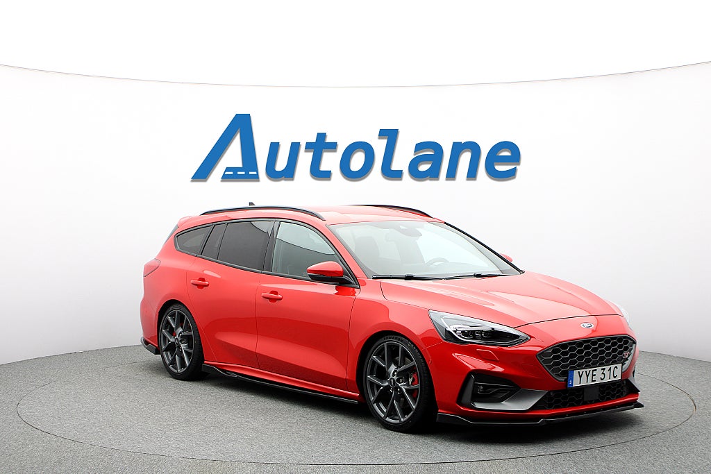 Ford Focus ST Kombi ST Recaro, B&O, DRAG, 280hk