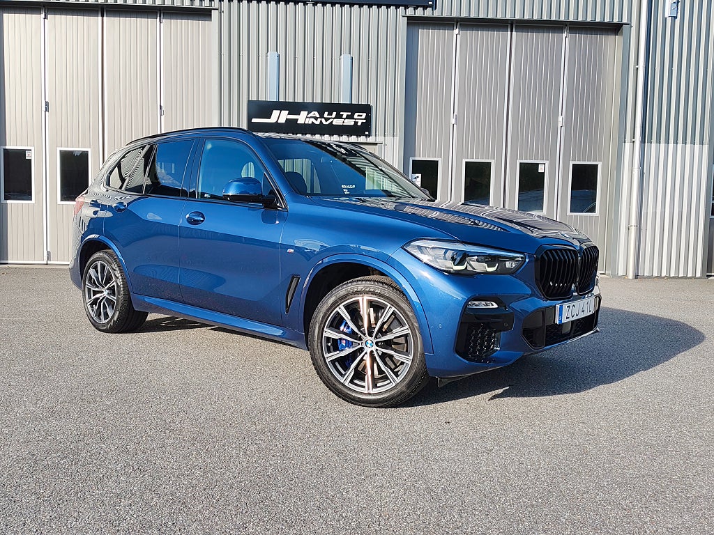 BMW X5 xDrive30d M Sport Svensksåld Värmare 360 Komfortstolar