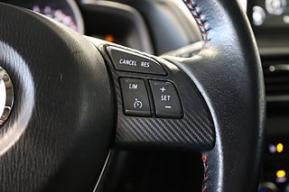 Halvkombi Mazda 3 21 av 21