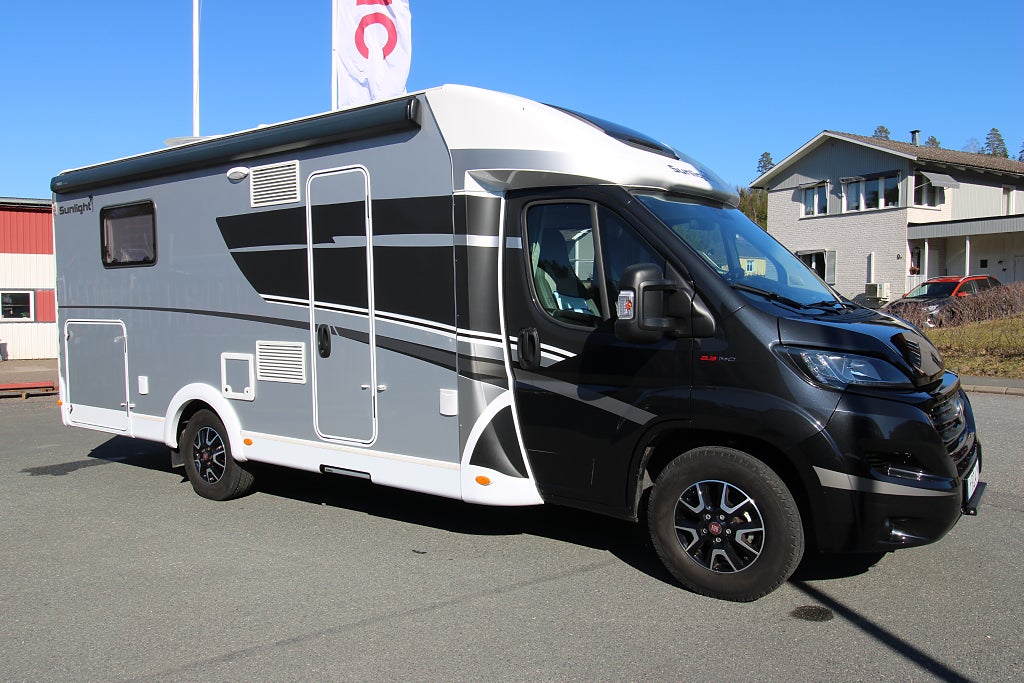 Sunlight T 69 XV Qeenbed  140 Hk 9 vxl Automat nedsänkbarsäng 1 Års garan