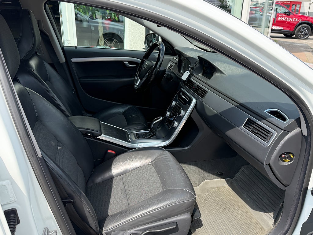 Volvo V70 D4 AWD Momentum 181 hk