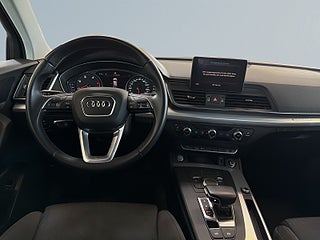 Audi Q5 40 TDI quattro S Tronic S&V-hjul/Dragkrok/Dvärm/Carplay – bild 8