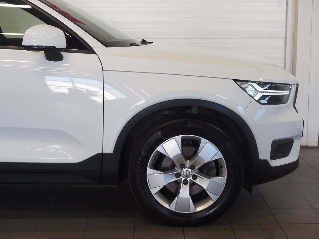 Volvo XC40 T4 AWD 190hk Aut Momentum |Pano|Navi|Backkamera| 2019