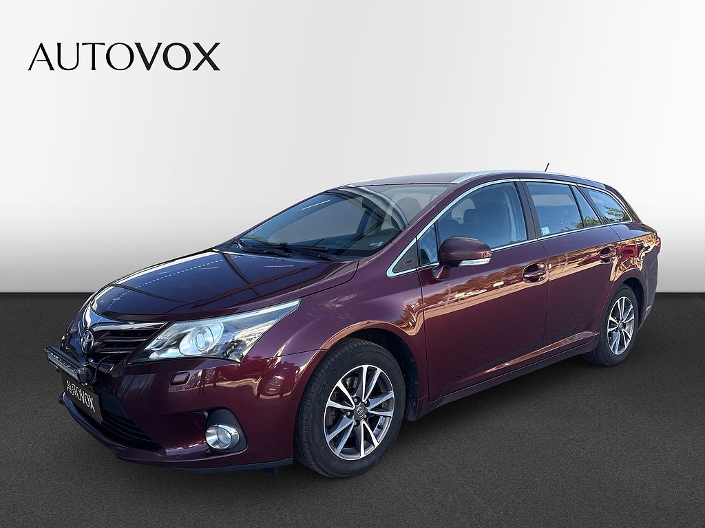 toyota-avensis-kombi-2-0-d-4d-business-bytbil