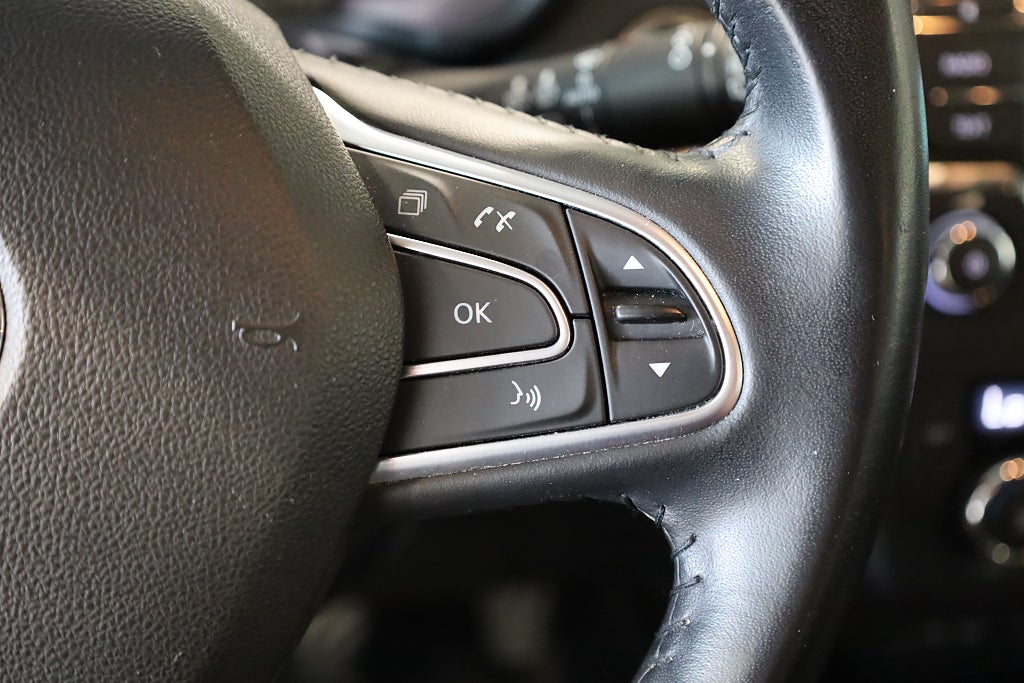 Renault Kadjar 1,6 dCi 130hk LIMITED 4x4 Motorv P-Värmare