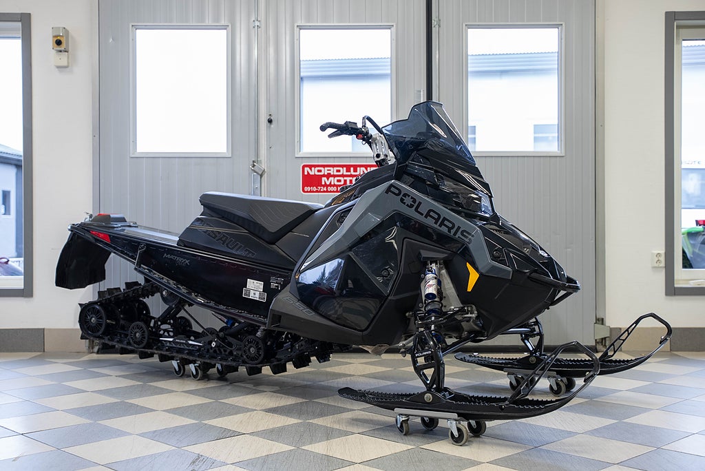 Polaris 650 Switchback Assault 146" 