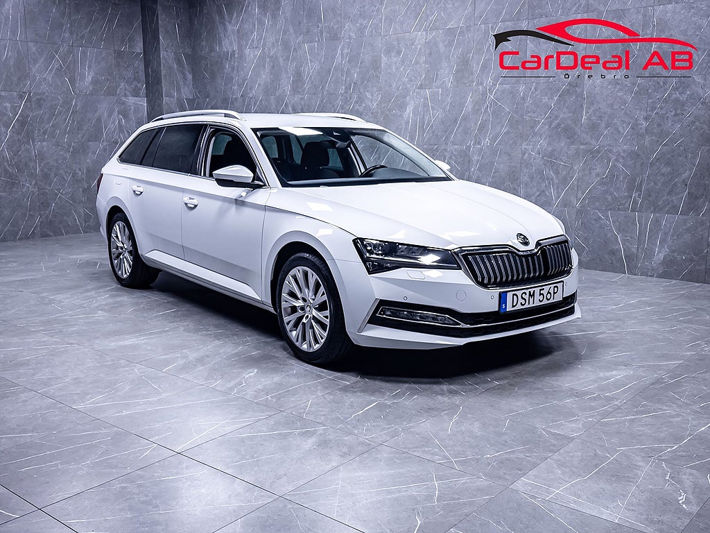 Skoda Superb 1.4 TSI iV 218hk Värmare Cockpit Drag Kamera Navi MOMS