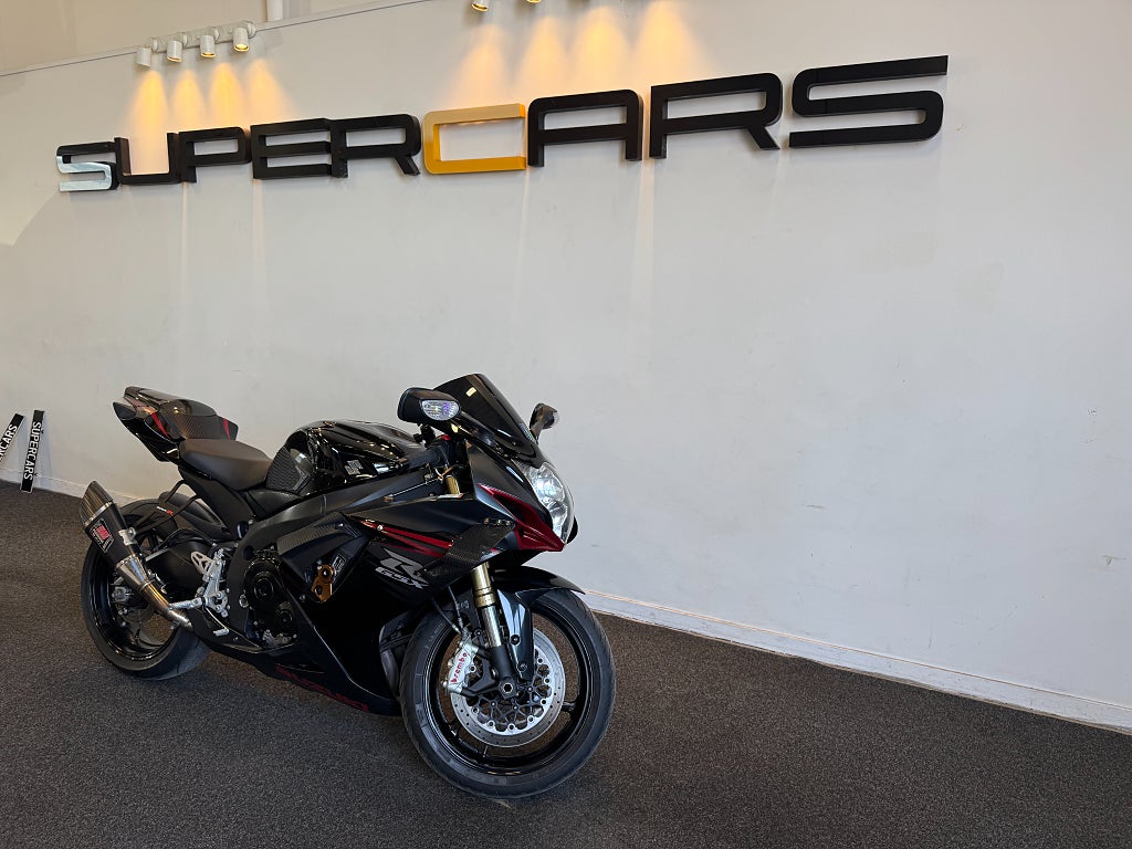 Suzuki GSX-R750 0.75 Yoshimura Nyservad 903kr/mån