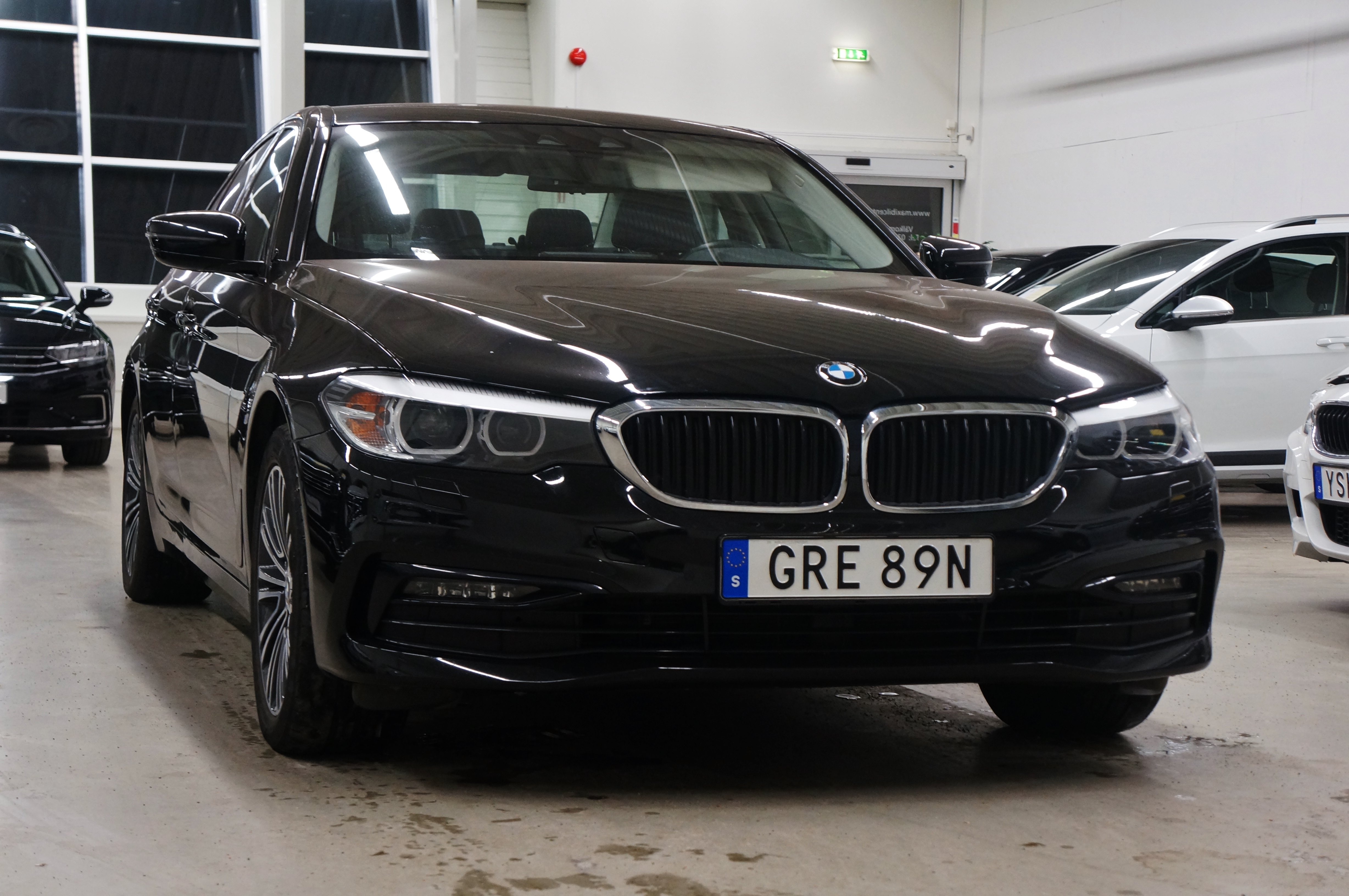BMW 530 2020, bild 2/55