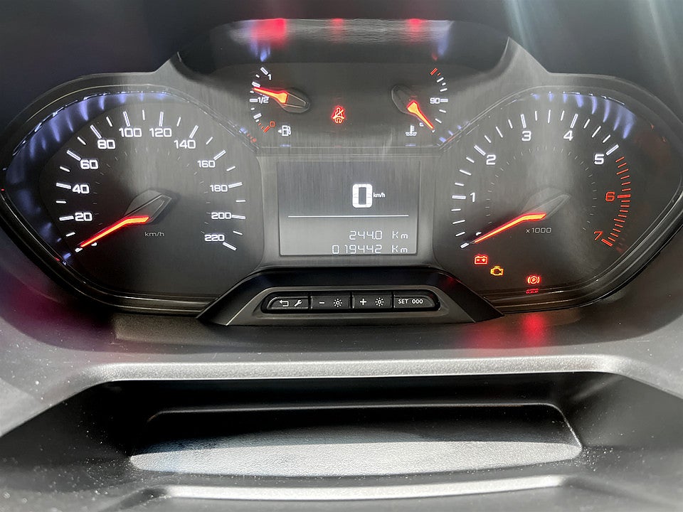 Bild på Peugeot Partner PRO+ 1.5 BlueHDi 100hk L2 DRAG