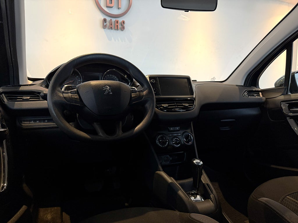 Peugeot 208 1.2 VTI EGS 82hk AUTOMAT LÅGMIL NYBES NYSERVAD DRAGKROK
