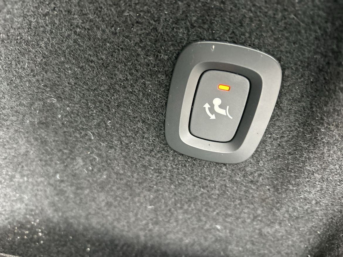 Volvo XC60 Recharge T6 II Ultimate Dark 2024, kuva 4/10
