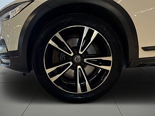 Volvo V90 Cross Country D4 AWD Inscription Pro Dragkrok Dvärme Bkamera S&V-däck – bild 14