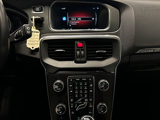 Volvo V40 Cross Country D3 Automat Summum S&Vdäck/Drag/Dvärm