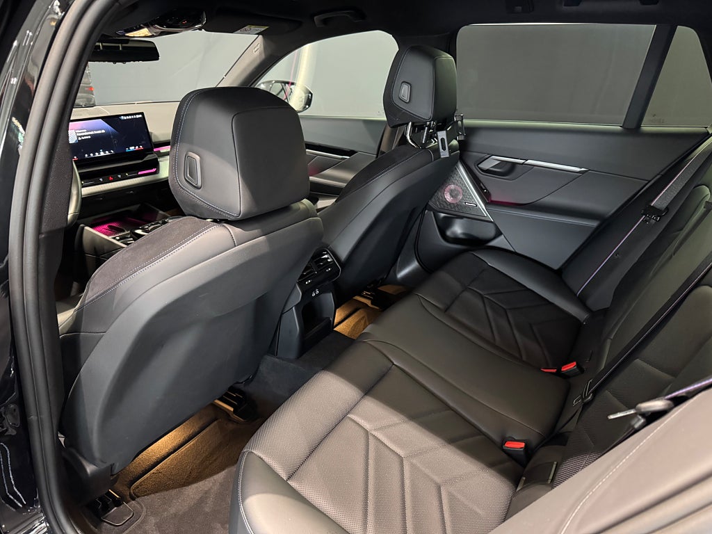 BMW 520d xDrive Touring M Sport Drag Värmare Bowers & Wilkins - bild 8