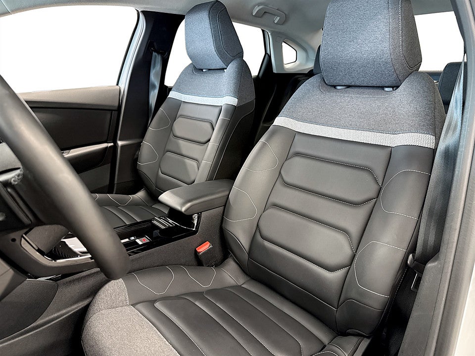 Bild på Citroën C4-X Shine 1.2 PT Aut KAMPANJRÄNTA 3,99%
