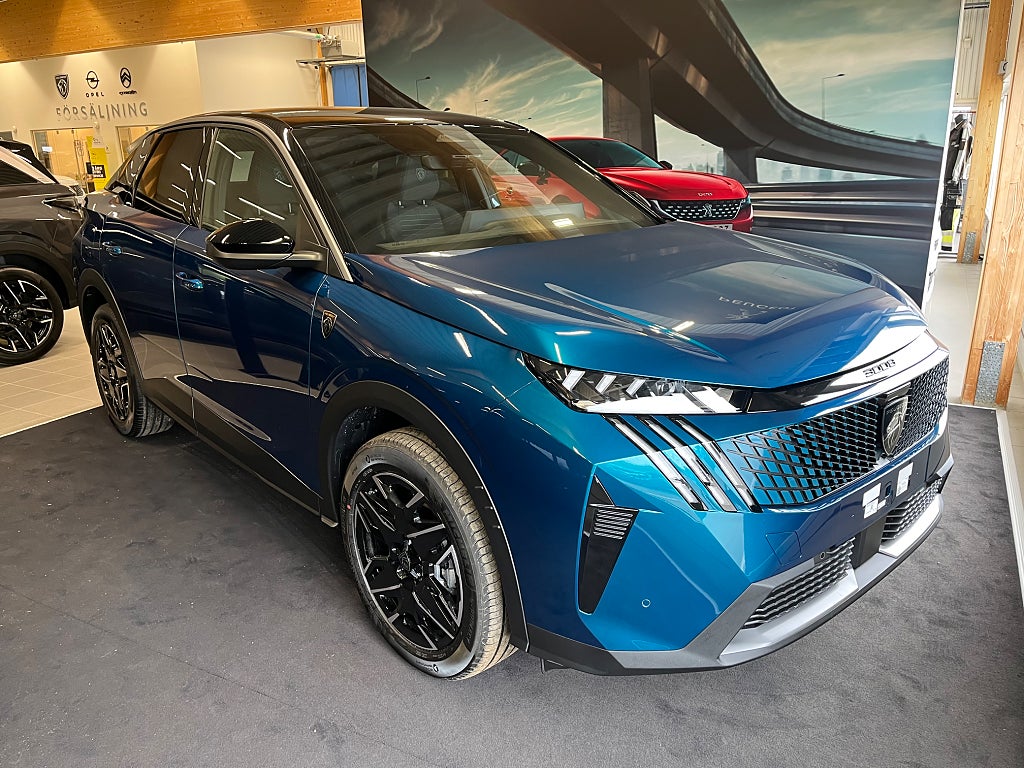 Peugeot 3008 GT Hybrid 145 1.2  Aut thumbnail