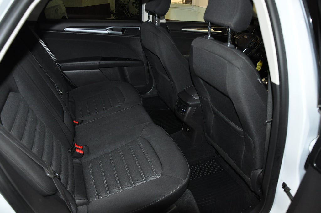 Ford Mondeo 2016 - miniatyr 10