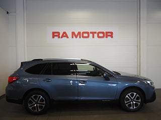 Kombi Subaru Outback 4 av 21