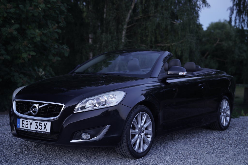 Volvo C70 D3 INSCRIPTION GPS SKINN NYBESIKTIGAD