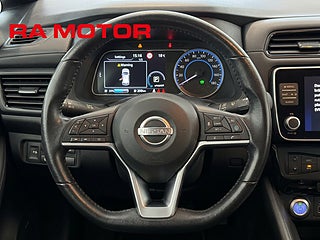 Halvkombi Nissan Leaf 13 av 23