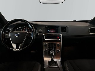Volvo V60 Cross Country D3 Momentum S&V-hjul/Drag/Värmare