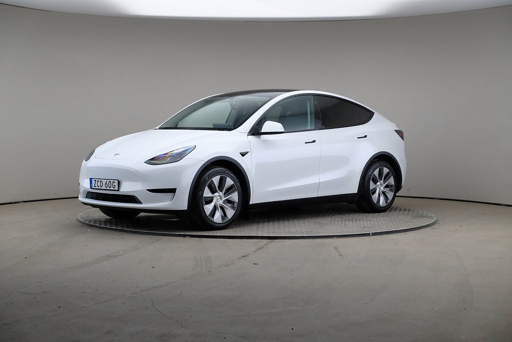 Tesla Model Y Standard Range 299hk RWD Drag