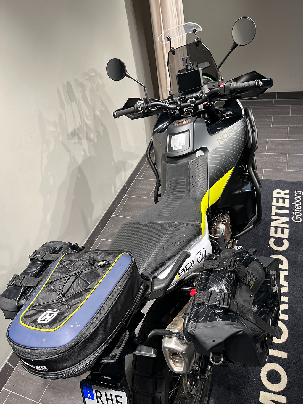 Husqvarna Norden 901 /3,45%/ väskor / quickshift / ABS