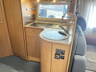 Husbil-integrerad Bürstner I 685 14 av 24