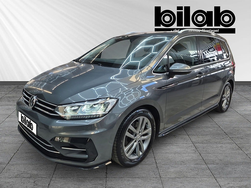 Volkswagen Touran R-line 7sits 1,8TSI 180hk Automat Drag