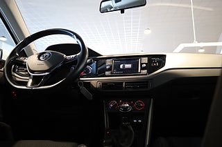 Halvkombi Volkswagen Polo 15 av 24