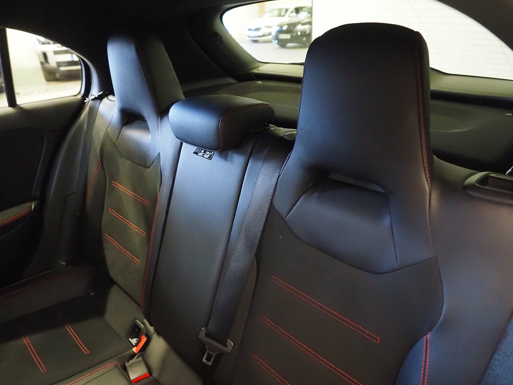 Mercedes-Benz A 180 AMG Line Kamera Apple Carplay Drag