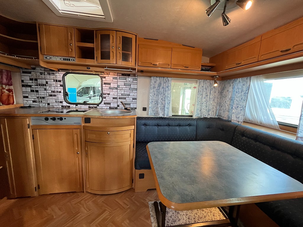 Adria Unica 502 UP / Köp nu – hämta till våren! - Adria