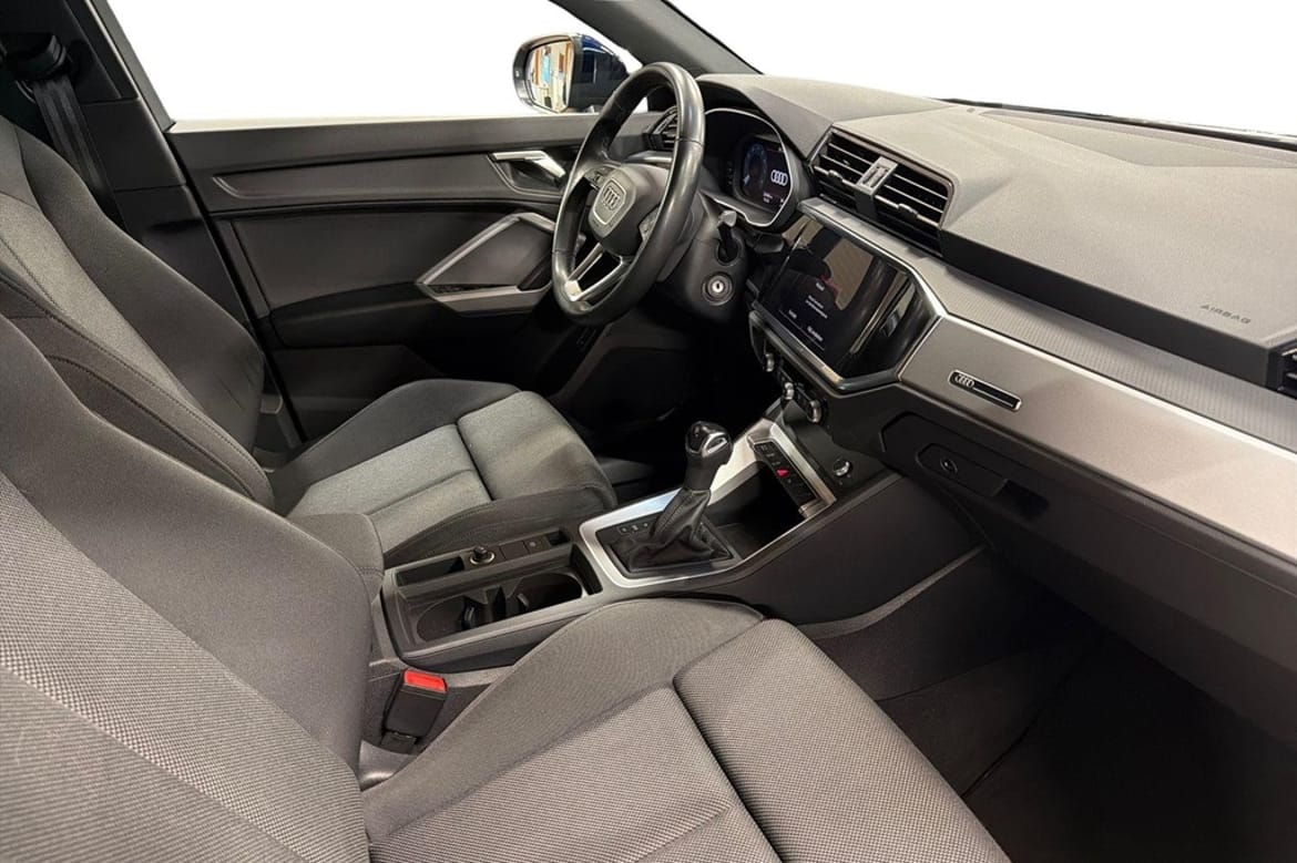 Audi Q3 35 TFSI 150hk S Tronic 2023, bild 7/85