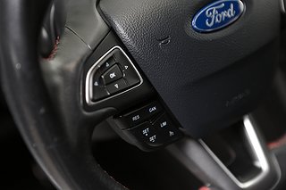 SUV Ford Kuga 14 av 23