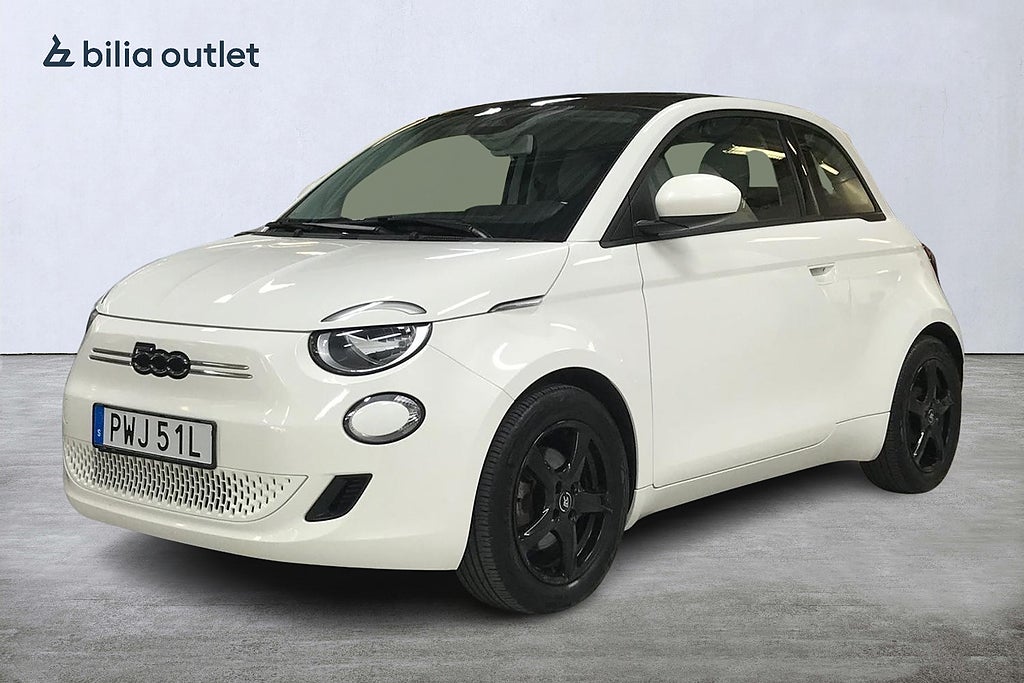 Fiat 500 e 42 kWh Bev ICON 118hk Panorama Carplay Backkamera