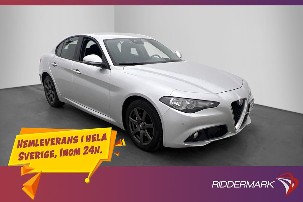 Alfa Romeo Giulia 2.2 180hk Kamera Navi Rattvärme Sensorer