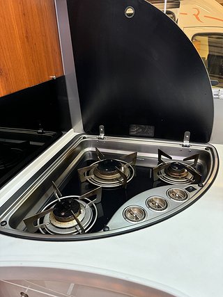 Husbil-integrerad Mobilvetta K-Yacht 85 Tekno AUTOMAT 8 av 23