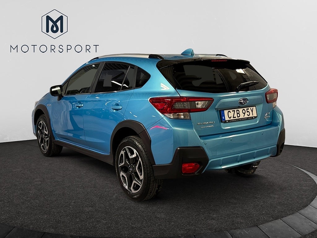 Subaru XV e-Boxer 4WD XFuel Aut Summit Ad-fart Navi Taklucka Drag bild 12