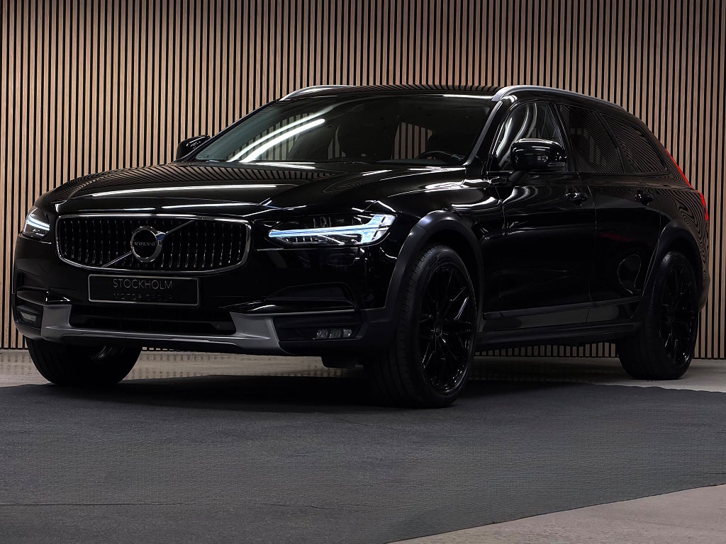 Volvo V90 Cross Country D4 POLESTAR AWD/ ADVANCED PRO PLUS/DRAG/GPS/D-VÄRME/19”