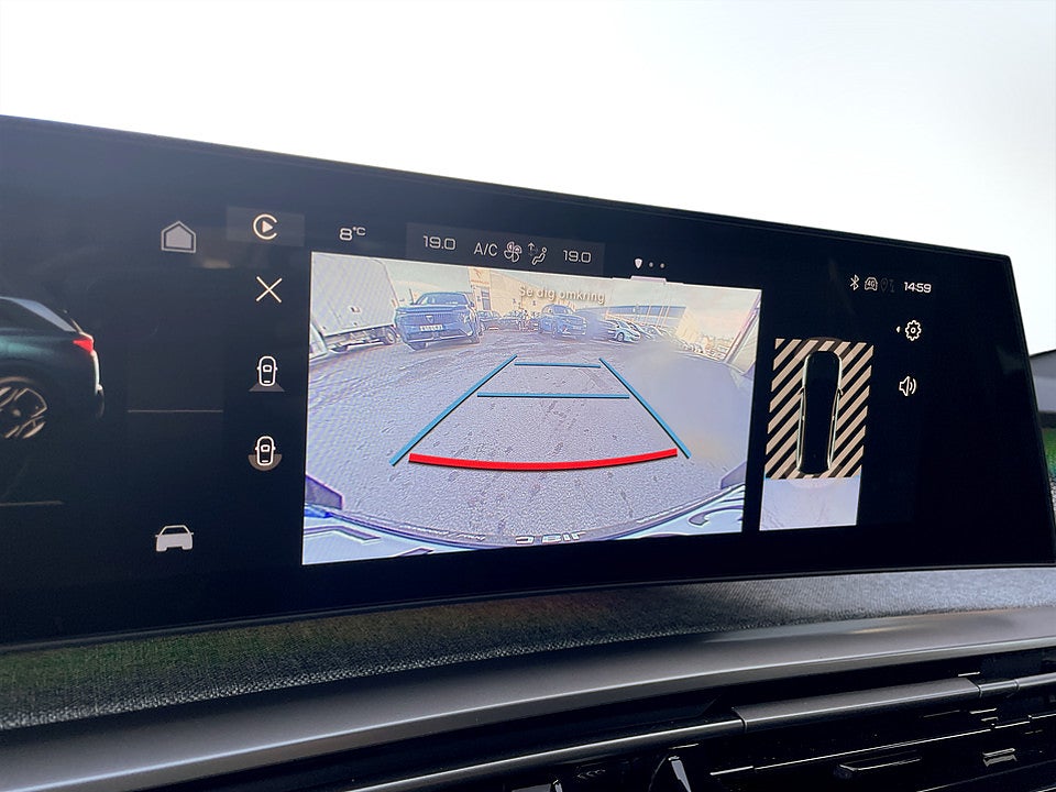 Bild på Peugeot E-5008 Winter Edition - DEMO