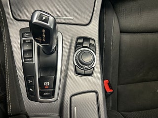 BMW 520d xDrive Touring M Sport Kamkedja/M-Värmare/S&V-Däck – bild 19