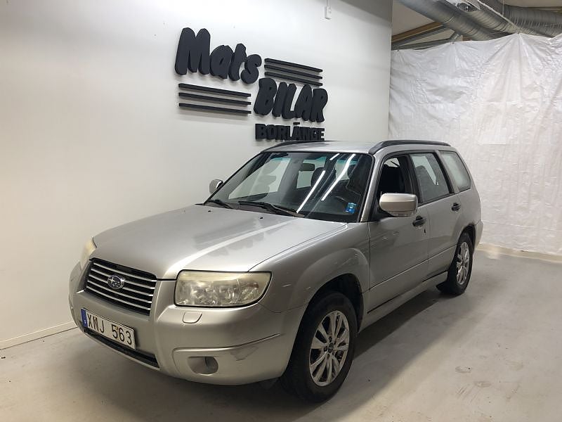 Subaru Forester 2.0 Bensin 4WD Automat, 158hk