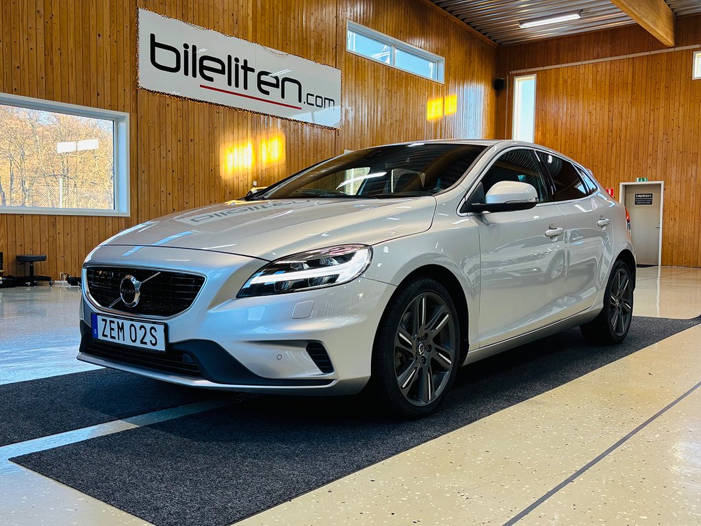 Volvo V40 D3 R-Design Back-Kamera BLIS GPS Motorvärmare