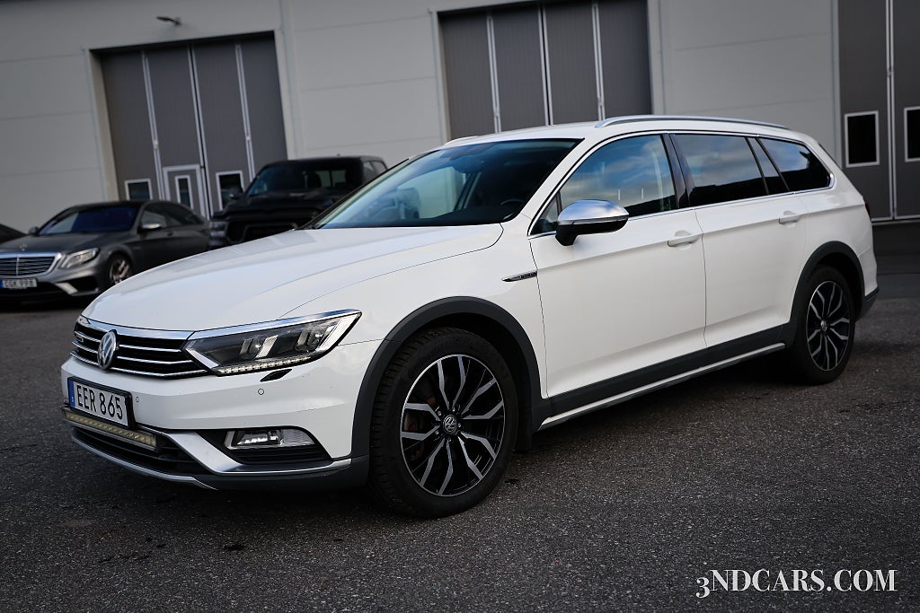 Volkswagen Passat Alltrack 2.0 TDI 240hk 4Motion VÄRMARE / SKINN MM