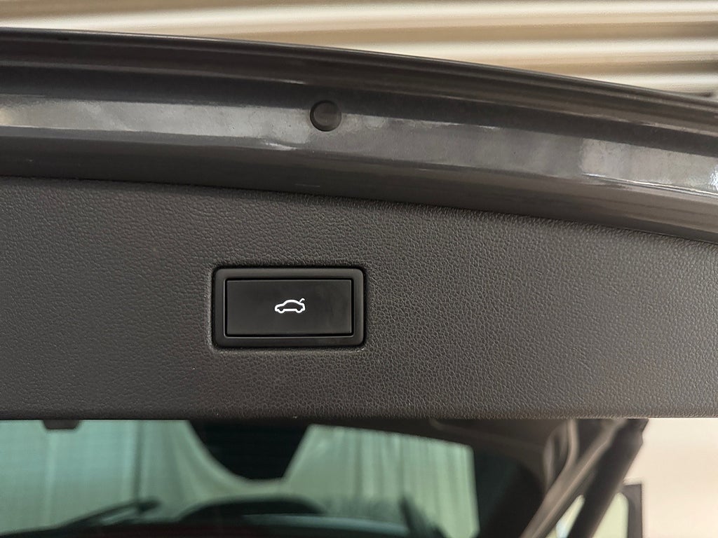 Volkswagen Tiguan 150hk Aut Dragkrok Adap-fart Carplay Backkamera Värmare bild 13