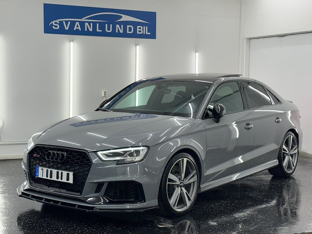 Audi A3 RS 3 Sedan S Tronic Comfort Euro 6 / SE SPEC