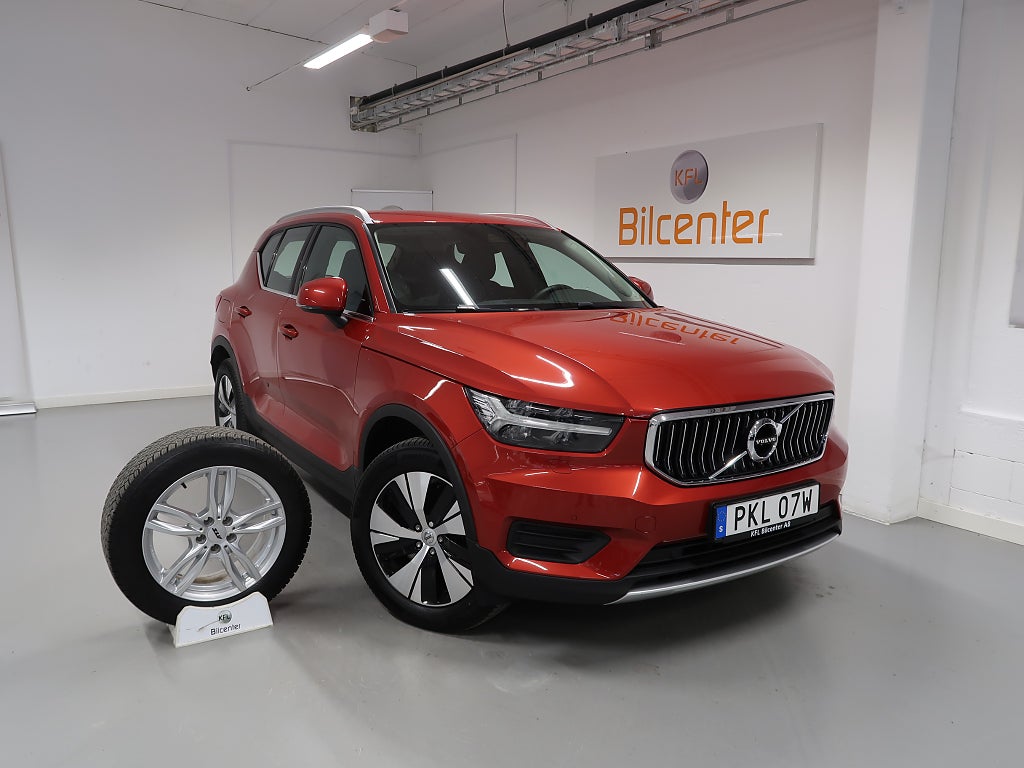 Volvo XC40 *3,99% RÄNTA* Recharge T4 V-Däck ingår Navi-Kamera-Värm