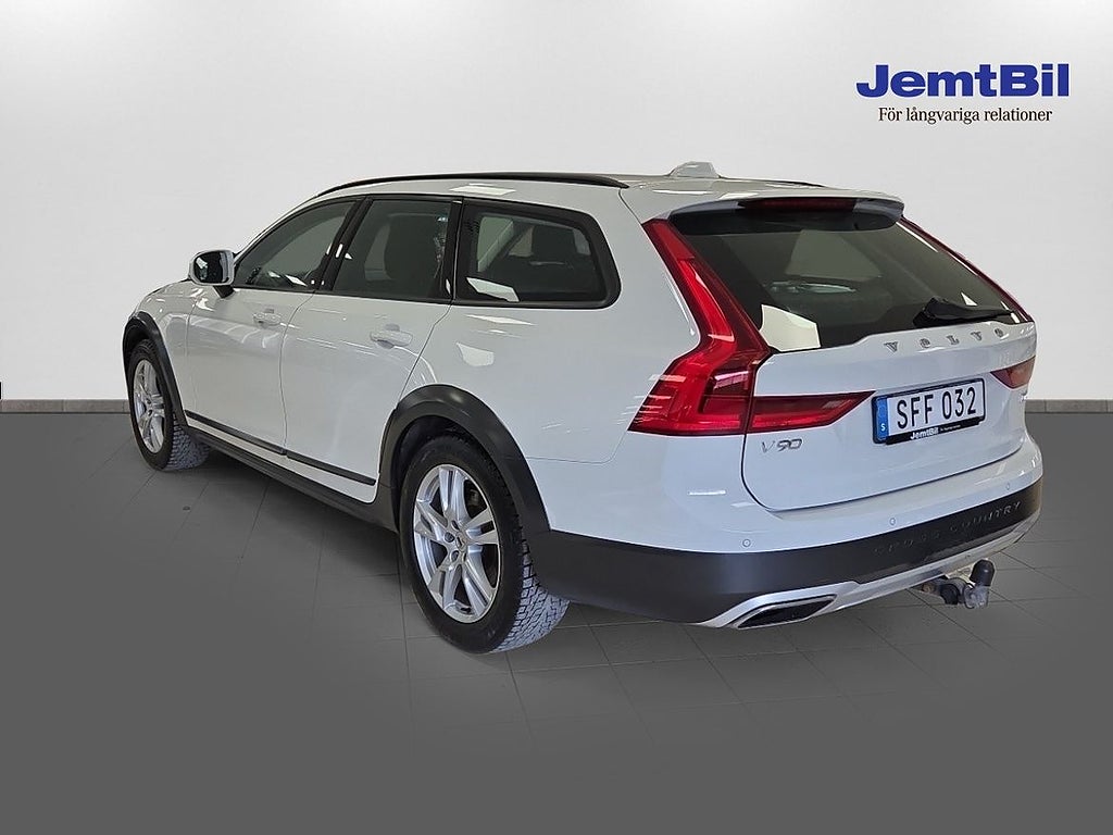 Volvo V90 Cross Country 2018 - miniatyr 5