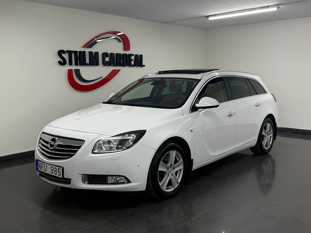 Opel Insignia Sports Tourer 2.0 BiTurbo CDTI 4x4, PANO, NAVI, DRAG
